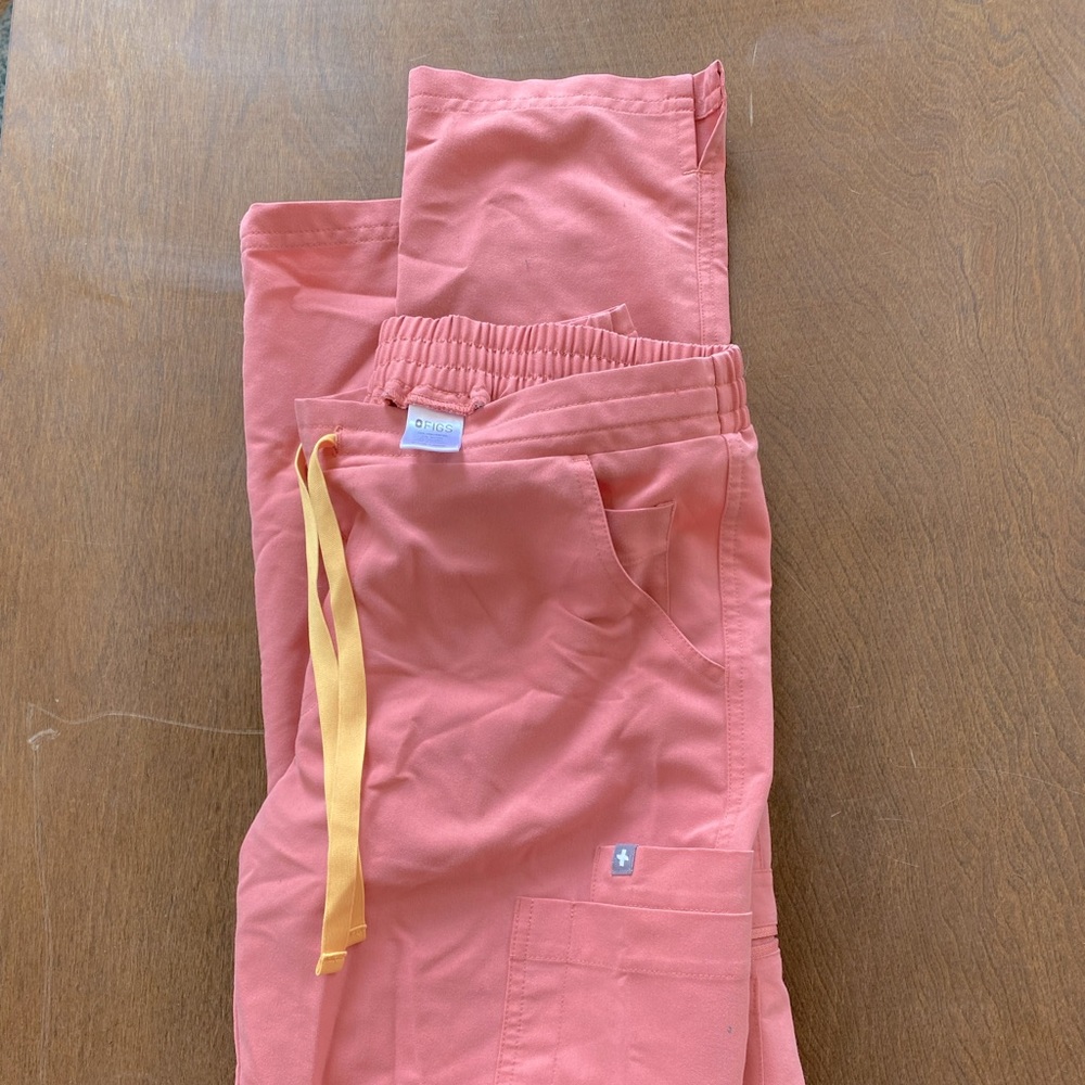 X-Small Pink Figs Scrubs